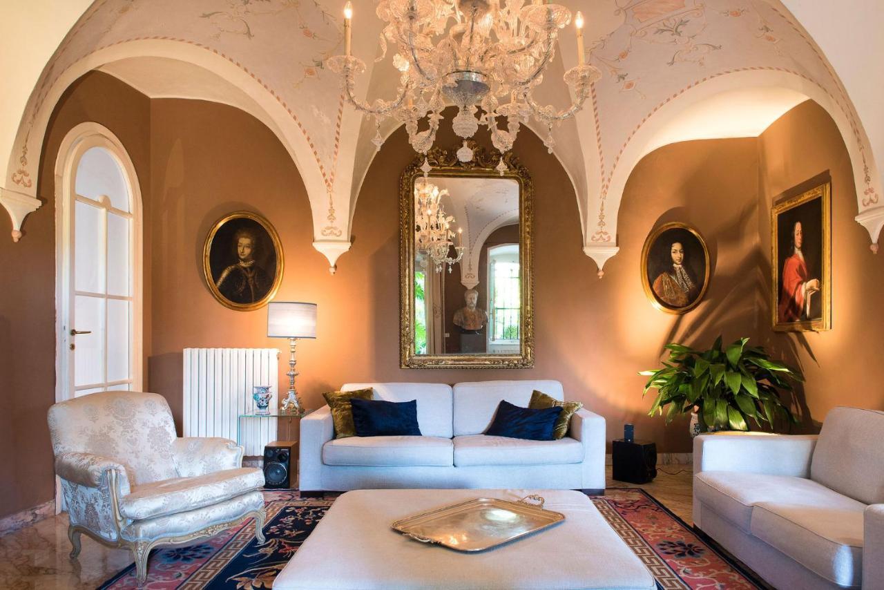 B&B Alla Mezza Luna Lonato Eksteriør bilde