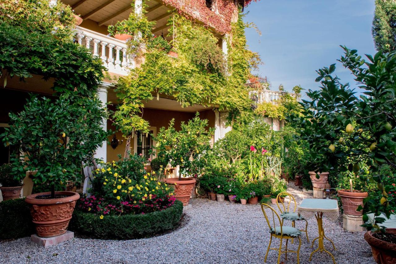 B&B Alla Mezza Luna Lonato Eksteriør bilde